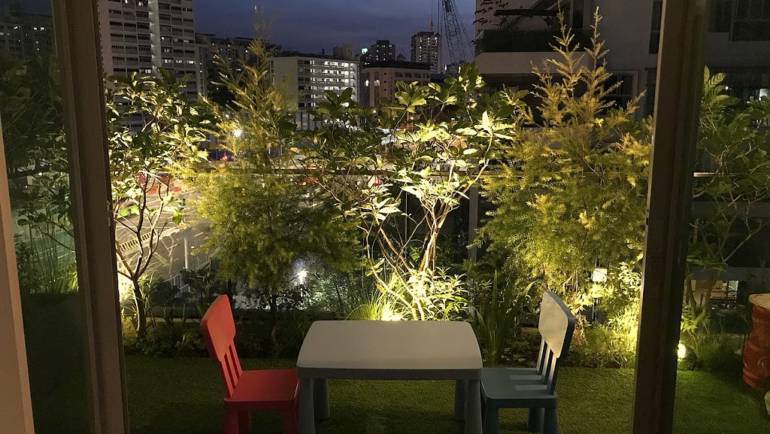 Balcony in-style 17: Light up your garden = Light up your interiors beautifully